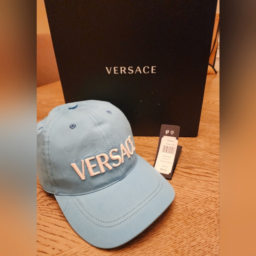 📣SOLD OUT! NWT Unisex Versace Logo Blue Hat - Picture 3 of 7
